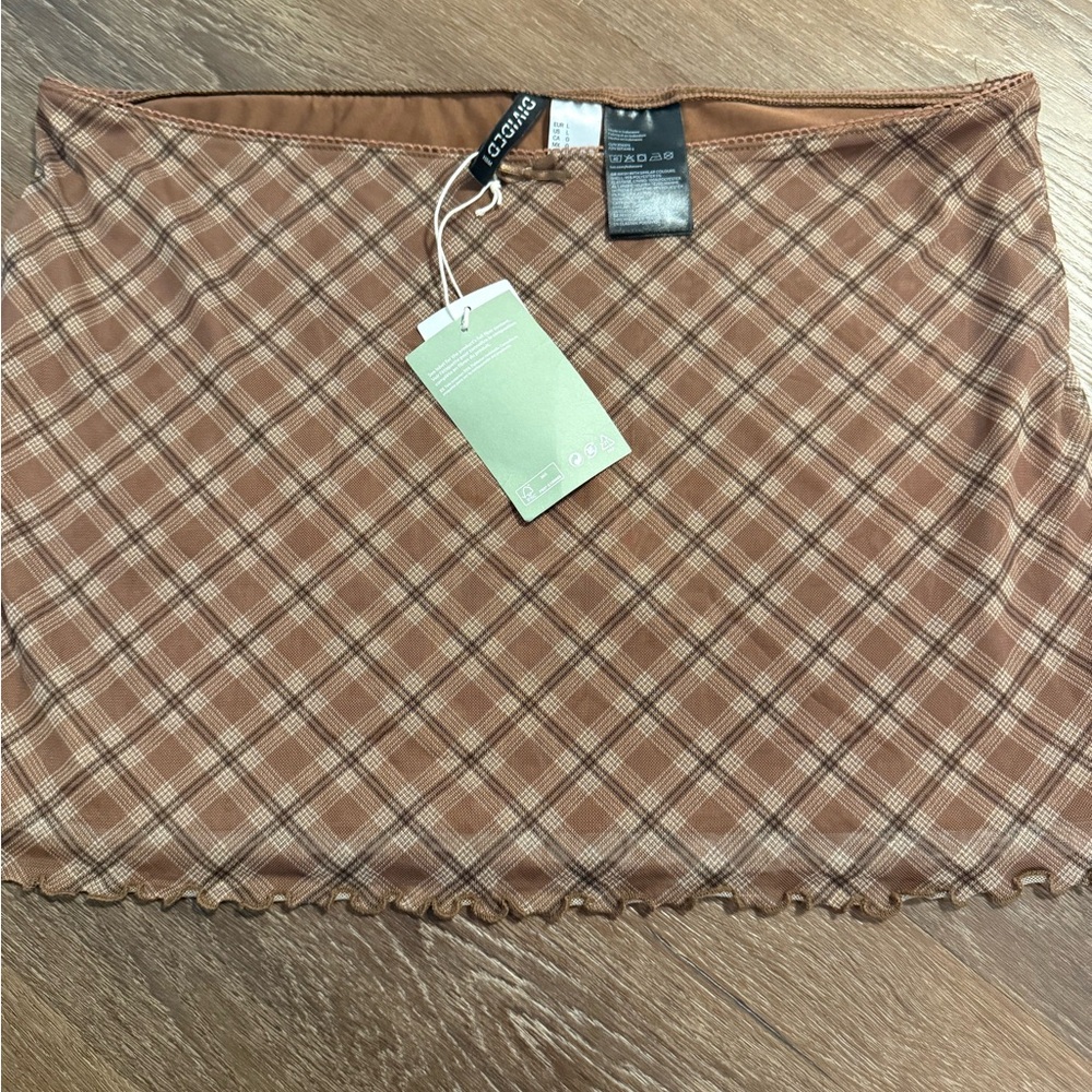 H&M Tan Plaid Skirt